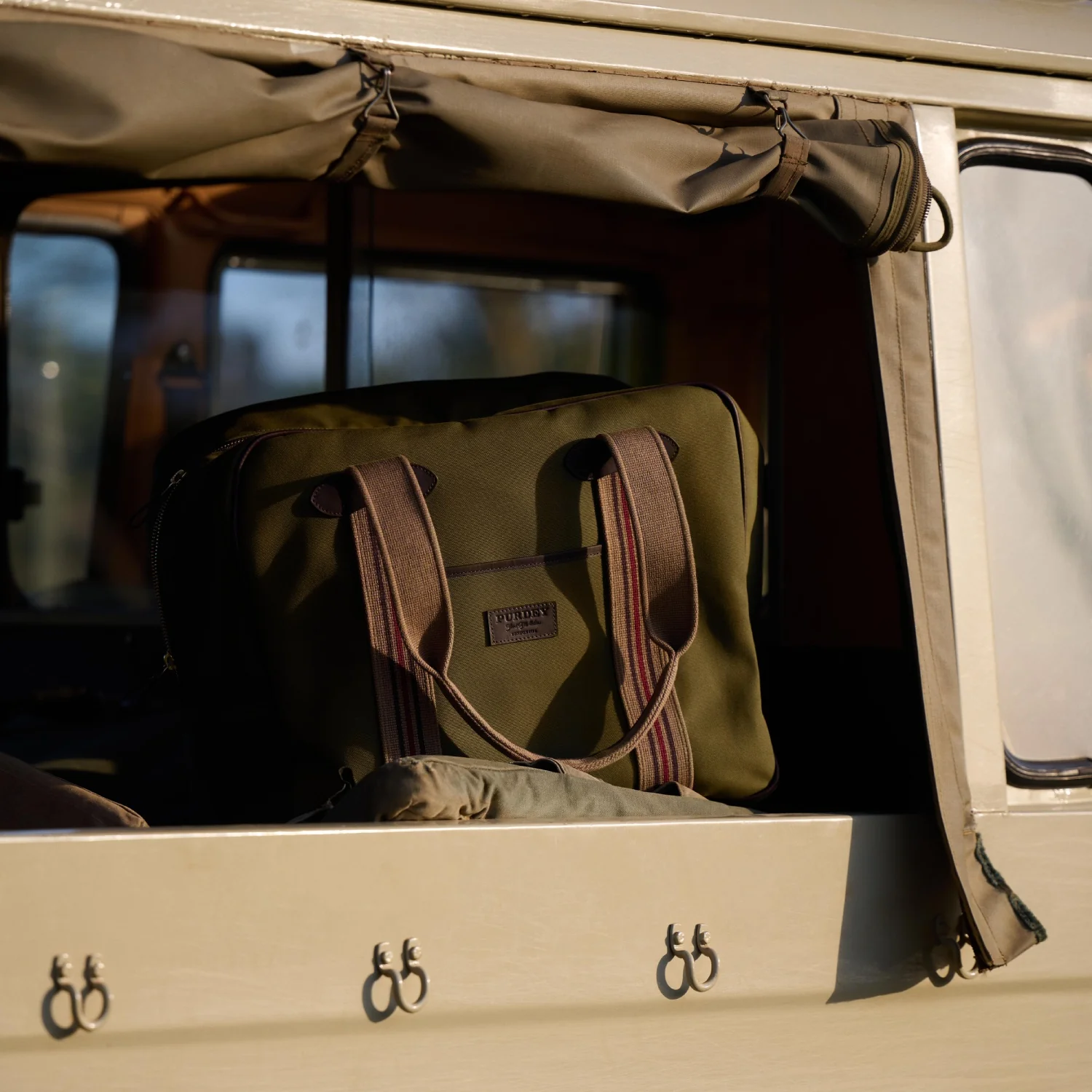 Timeless Elegance for Field Life